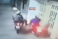 2 kẻ táo tợn cướp xe máy phụ nữ trên đường Sài Gòn đã bị bắt