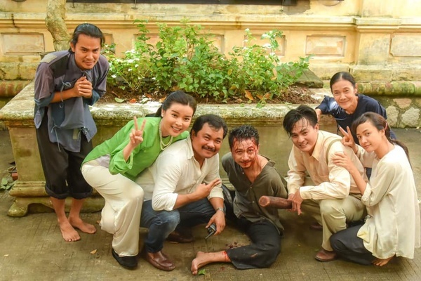 'Tiếng sét trong mưa' phần 2: Lũ còn sống, Khải Duy thoát chết ngoạn mục trước giờ xử bắn