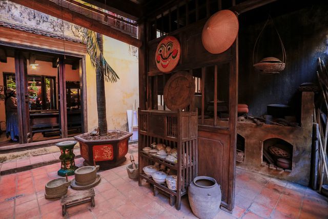 Unique century-old house in the heart of Hanoi’s Old Quarter