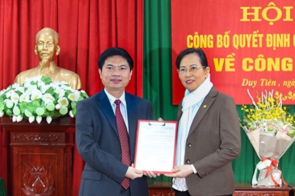 Phê chuẩn miễn nhiệm Phó chủ tịch UBND tỉnh Hà Nam