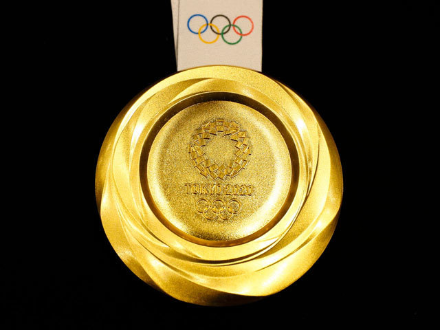 Chuyện thật như đùa, thu gom 6 triệu chiếc điện thoại cũ để làm huy chương Olympic