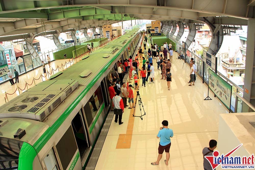 Chinese experts direct operation of Cat Linh-Ha Dong urban railway