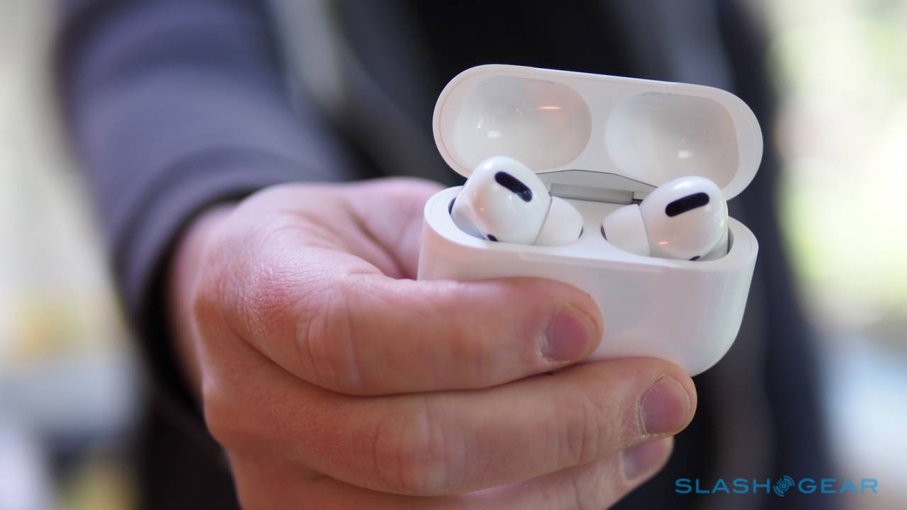 Tai nghe AirPods có thể phá kỷ lục doanh số 'khủng khiếp' của iPod năm 2007