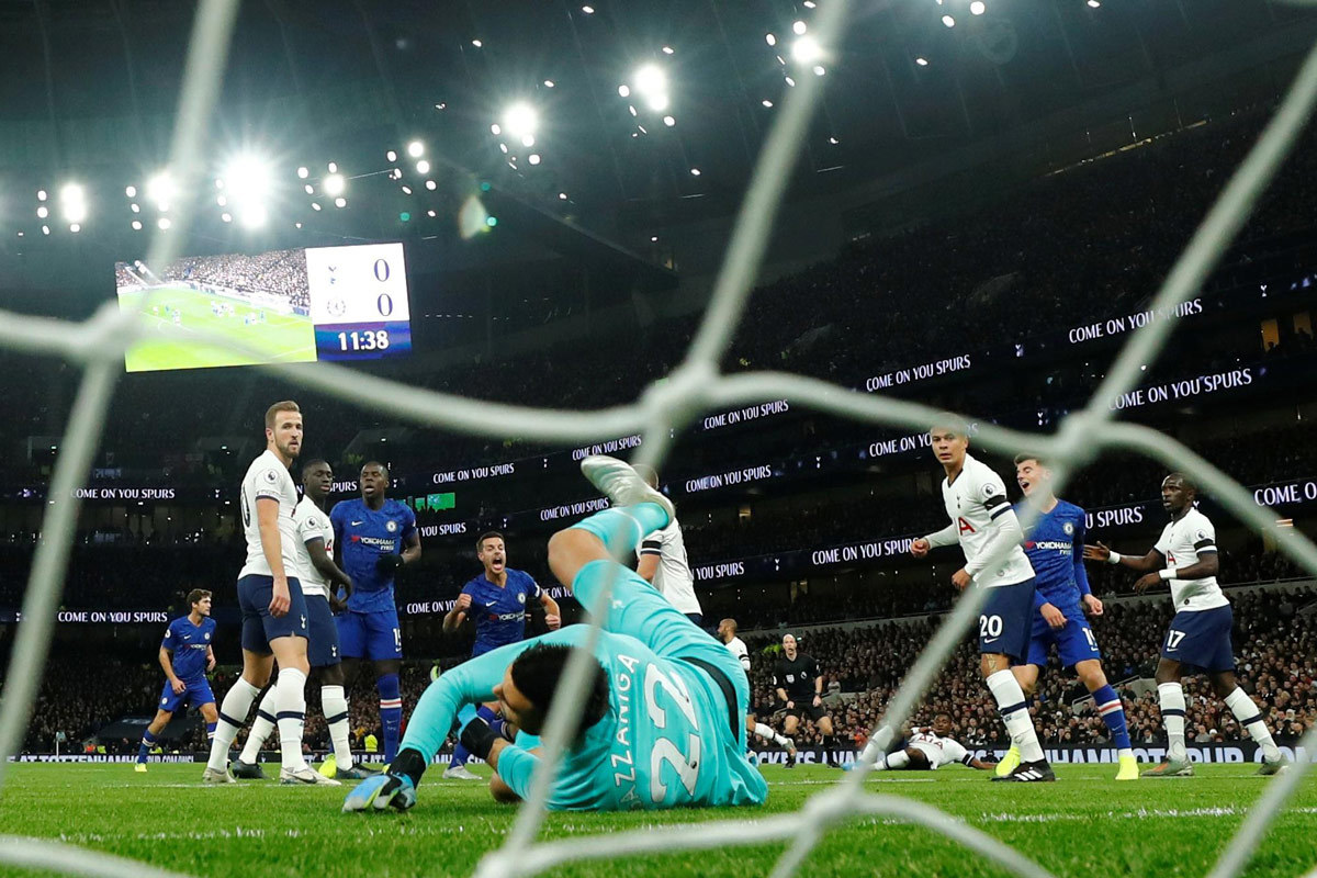 Tottenham lại thua trận lớn, Mourinho kém bản lĩnh