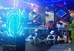 Đột kích karaoke Luxury ở Quảng Nam, 58 nam nữ đang phê ma túy