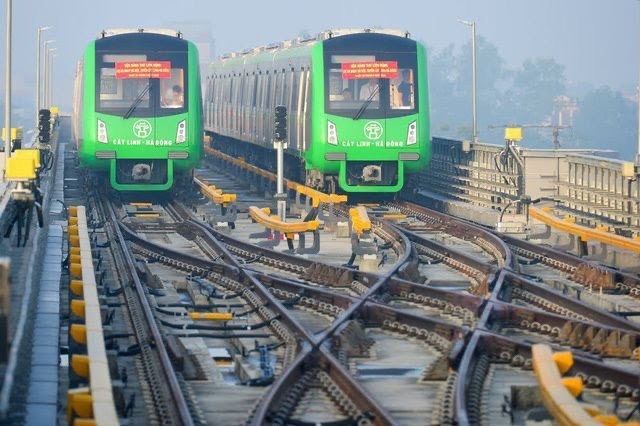 Hanoi metro trains granted temporary safety certification