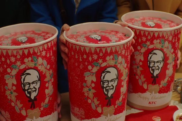 Lý do ăn gà rán KFC trở thành món truyền thống Giáng sinh ở Nhật