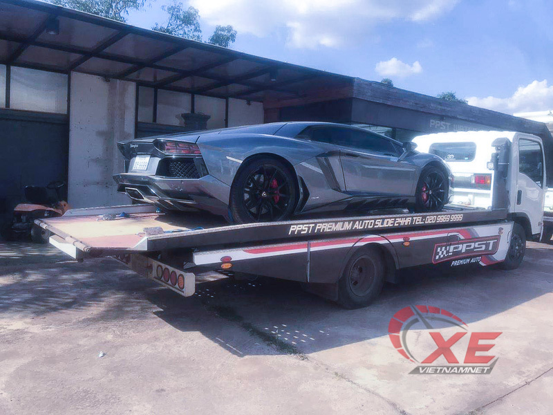 Phát đạt ở Lào, đại gia Việt mang siêu xe Lamborghini Aventador về quê ăn Tết