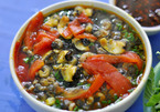 Vietnamese food: Snail noodle soup