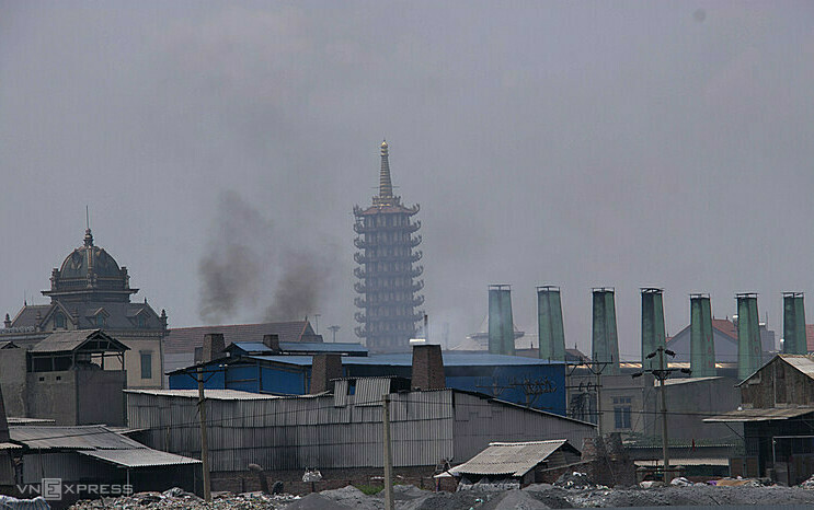 Hanoi affected by waste from craft villages