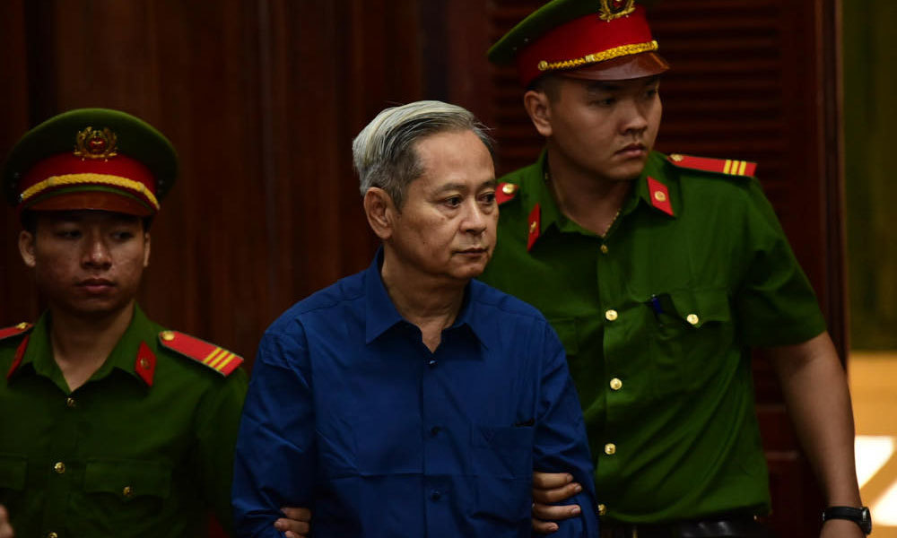 Hồ sơ mật vụ cựu Phó chủ tịch TP.HCM Nguyễn Hữu Tín vẫn chưa được giải