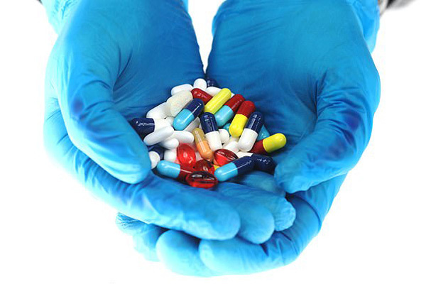 Quảng cáo thuốc ‘chất lượng cao’, ‘an toàn’, ‘giảm tức thì’ là trái luật