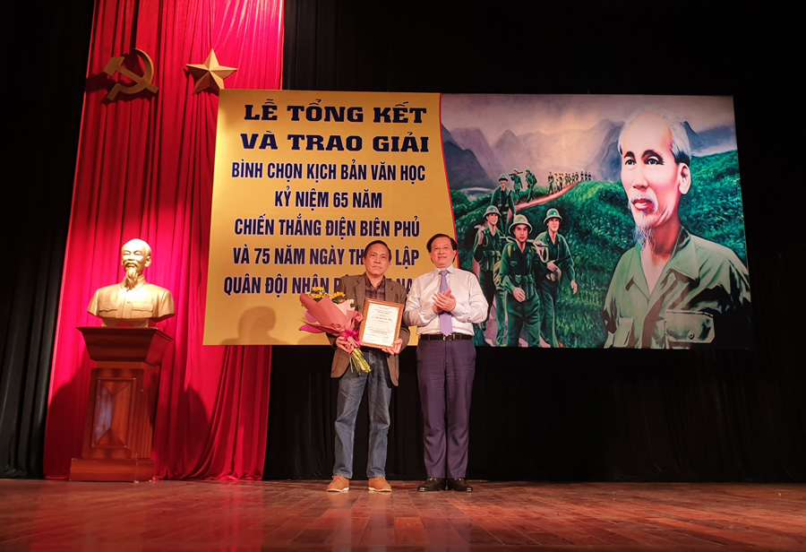 Trao giải kịch bản văn học viết về Chiến thắng Điện Biên Phủ