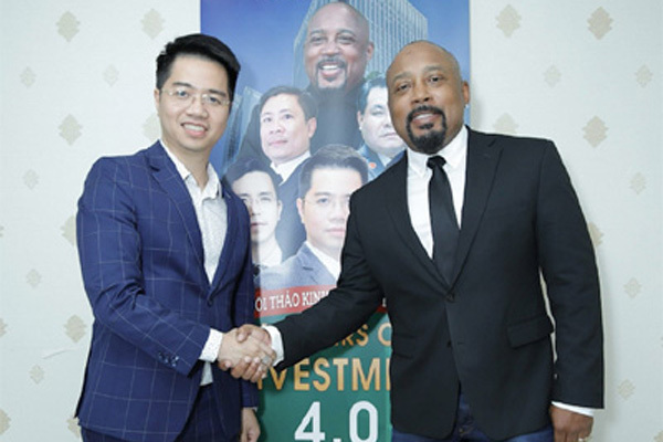 Tỷ phú Daymond John tọa đàm cùng Chủ tịch Big Invest Group Võ Phi Nhật Huy