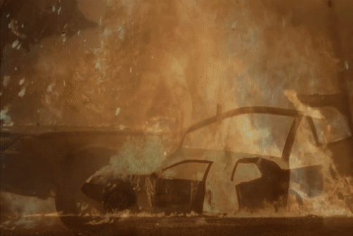 Miu Lê đập, đốt xe hơi trong MV mới