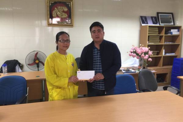 Bạn đọc giúp em Nông Thúy Hiền sinh viên trường Đại học Quốc Gia bị ung thư não chữa bệnh