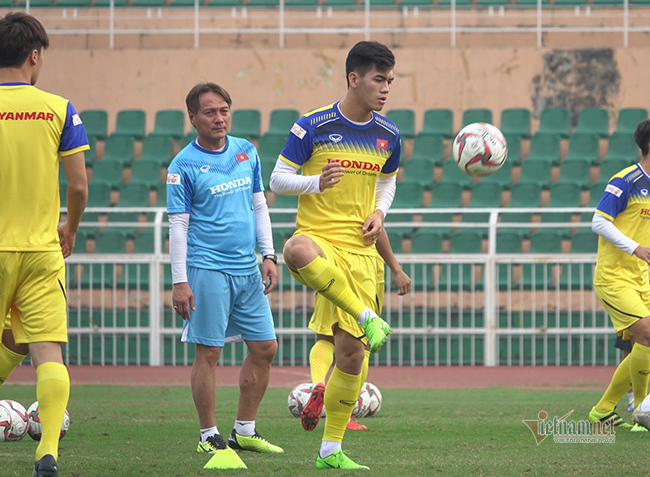 Sao U23 Việt Nam đáp cực gắt 'Messi Thái' sau lời khiêu chiến