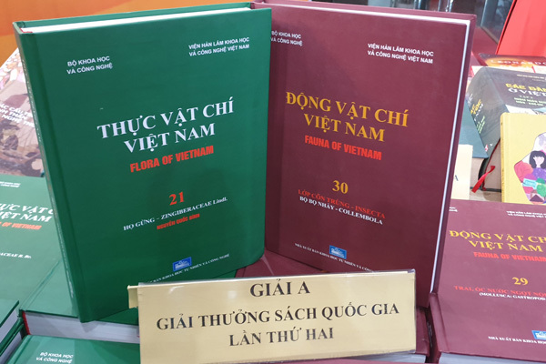 Giải A Sách Quốc gia giá trị thực tiễn nhiều, in ấn đẹp, trình bày khoa học