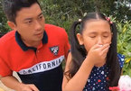 Kinh Quốc bất chấp mời sao nhí 10 tuổi tham gia thử thách ăn gây tranh cãi