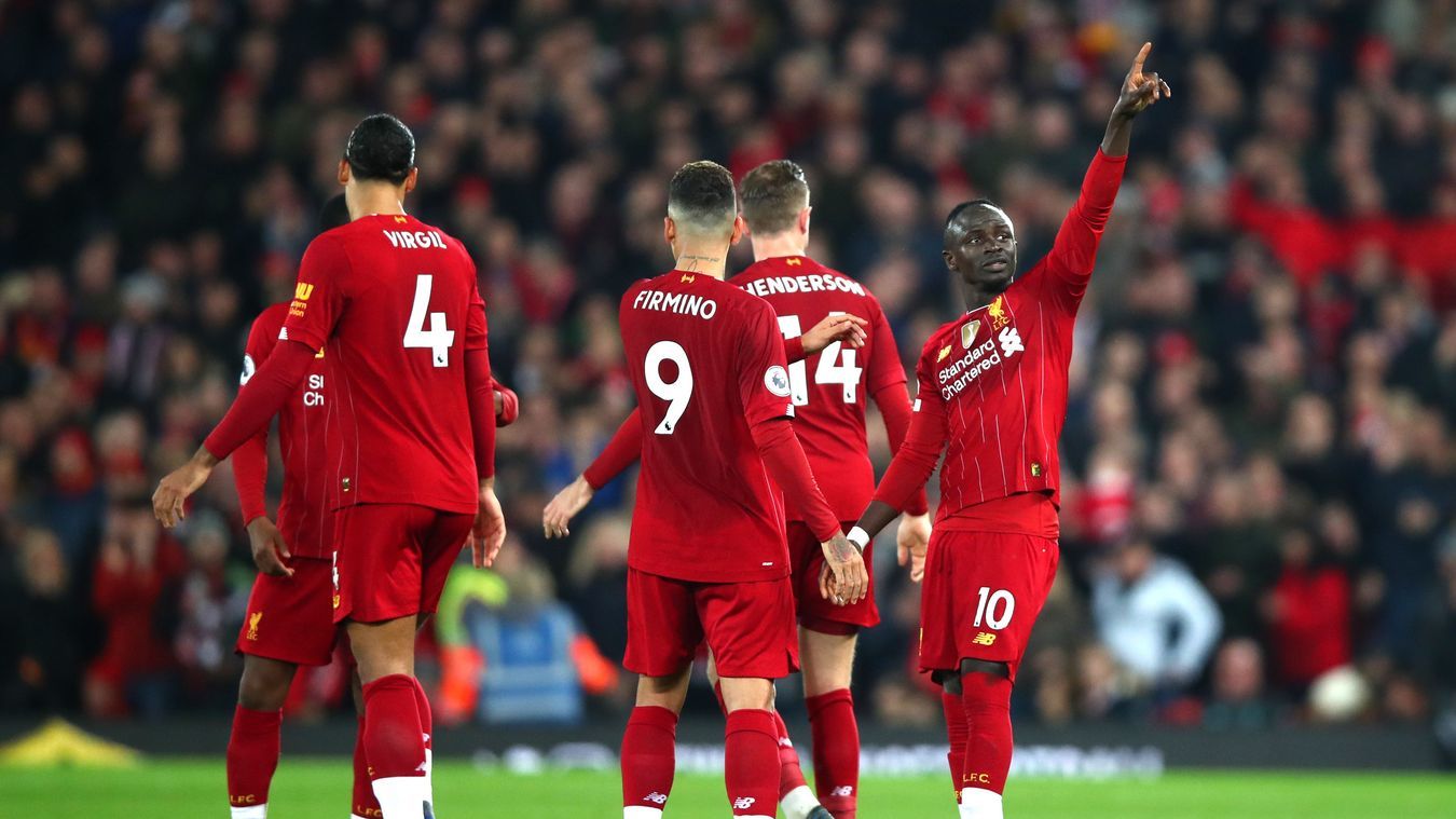 Được VAR giúp sức, Liverpool thắng nhọc Wolves