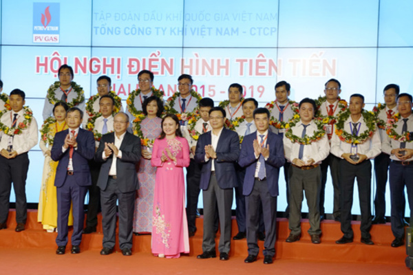 PV GAS tuyên dương các điển hình tiên tiến