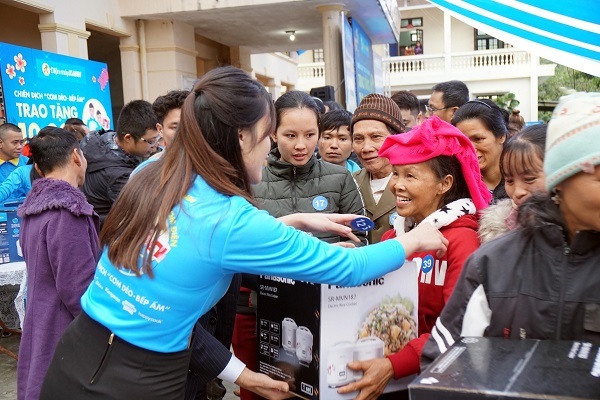 Điện Máy Xanh khởi động chương trình ‘Cơm dẻo - Bếp ấm’