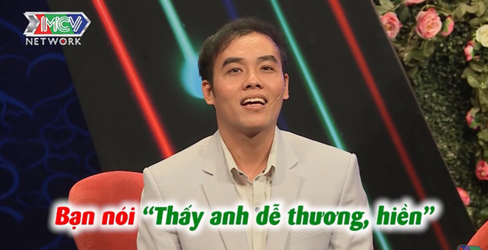 Ông chủ xưởng nhôm kính ‘khoe’ tài múa võ vẫn bị bạn gái từ chối phũ