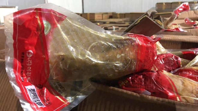 12 tấn đùi gà tây hun khói Hàn Quốc hết hạn 1 năm vẫn được rao bán