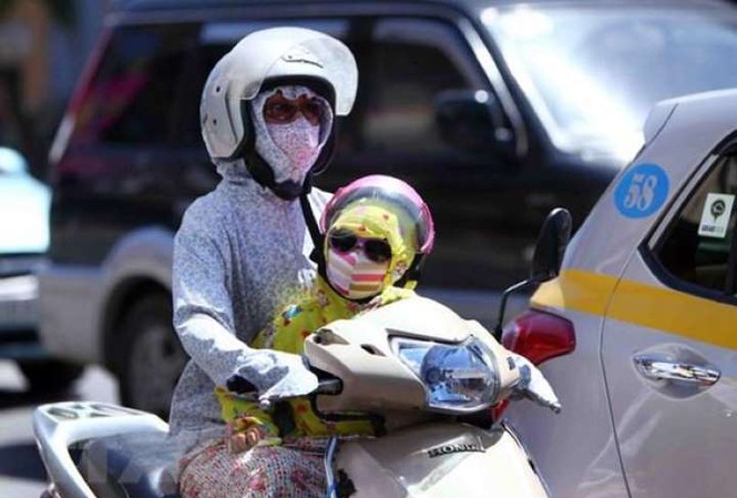 Air pollution warnings upset students’ schedules