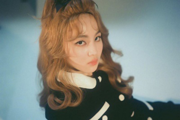 Lee Hi chính thức rời YG Entertainment sau 7 năm