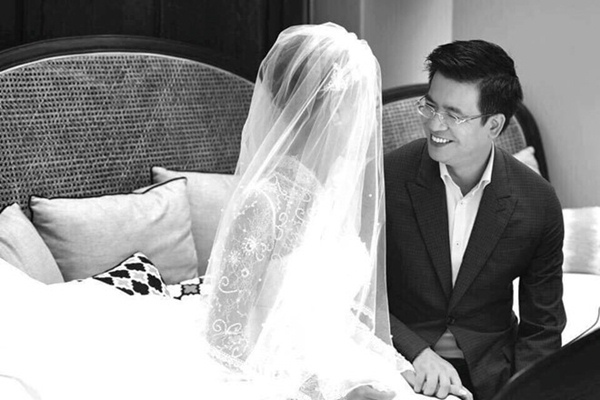 Giám đốc VTV24 kết hôn nữ nhà văn kém 10 tuổi xinh như hoa hậu giờ ra sao?