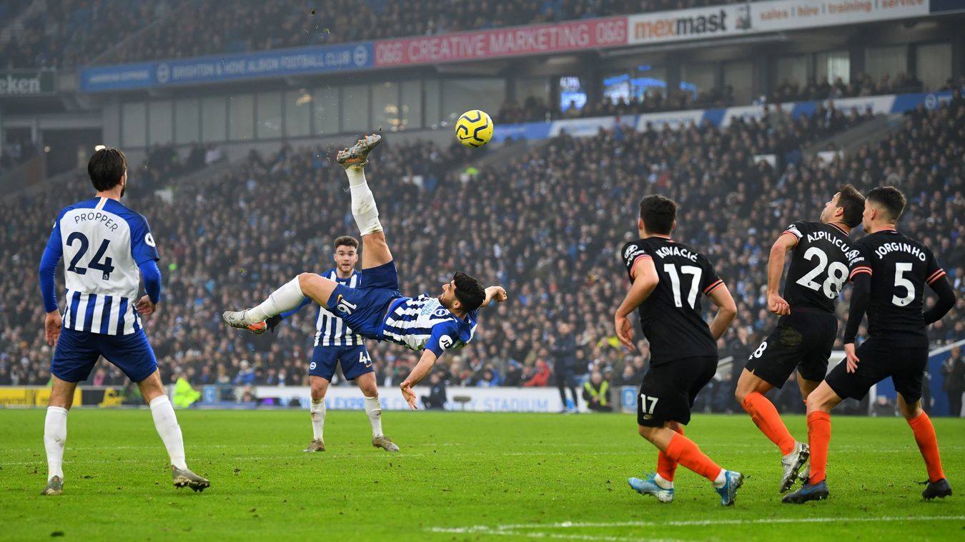 Chelsea tuột chiến thắng vì siêu phẩm 