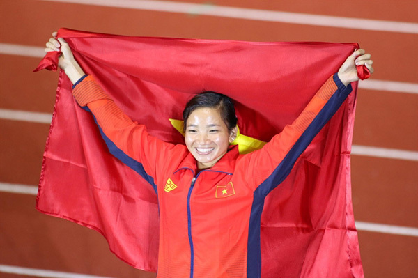 Runner Oanh voted Vietnam’s top athlete