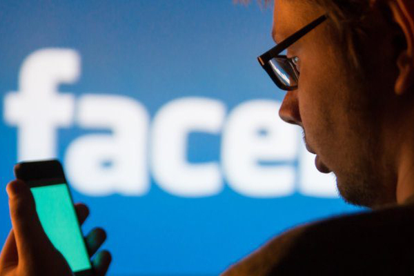 Cách chia sẻ màn hình smartphone qua Facebook Messenger