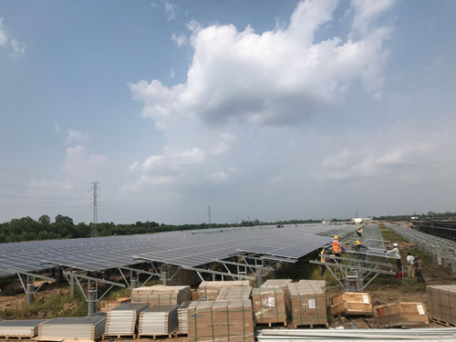 Vietnamese Government indecisive about solar power price, investors cautious