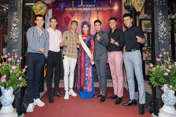 Nữ hoàng trang sức 2017 Mỹ Duyên thi Miss Global 2019