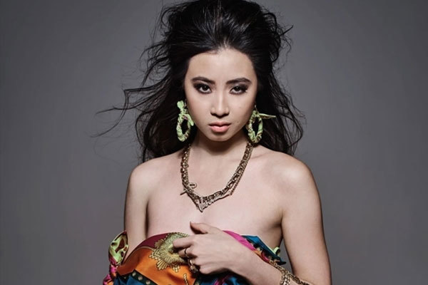 Người mẫu gốc Việt vượt qua 15.000 ứng viên để lên bìa tạp chí Maxim