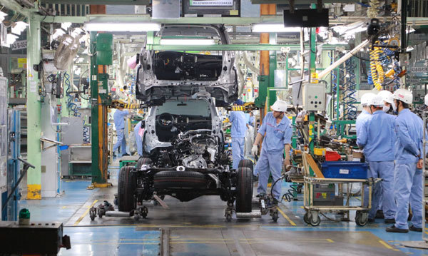 Chi phí sản xuất linh kiện quá cao, doanh nghiệp ô tô khó tăng nội địa hóa