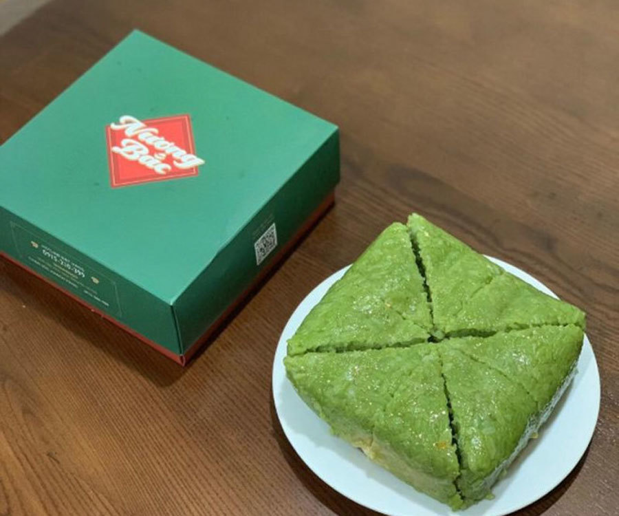 Bánh chưng tăng giá mạnh vì thịt heo, có loại 170.000 đồng/cái