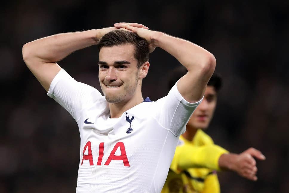 Bị Mourinho ruồng bỏ, Harry Winks chạy sang MU