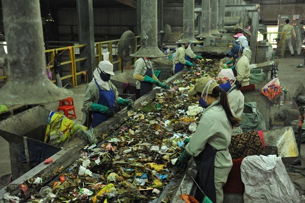 HCM City to change waste sorting method
