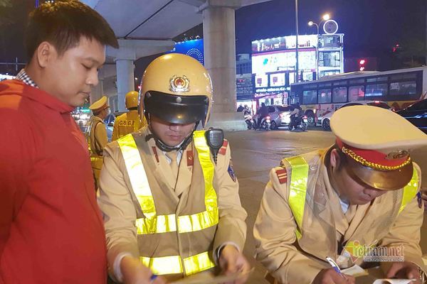 'Ma men' lái xe là đảng viên, công chức sẽ bị báo về cơ quan