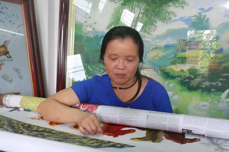 Nghệ nhân làng Quất Động dạy nghề để giúp bà con giảm nghèo và bảo tồn nghề cổ