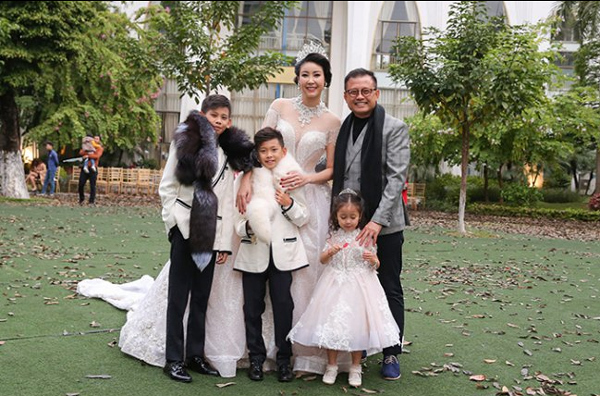 Choáng ngợp với cuộc sống sang chảnh của 3 hoa hậu Việt giàu 'nứt đố đổ vách'