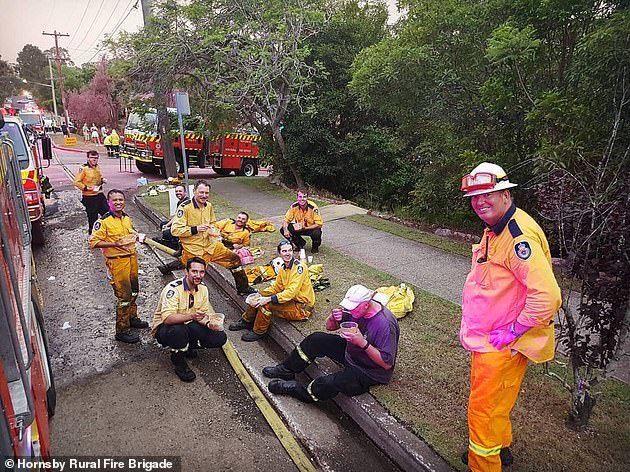 Những hình ảnh ấm lòng trong thảm họa cháy rừng Australia