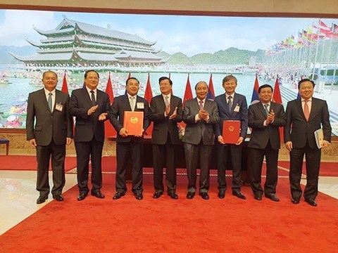 EVN, Laos’ Phongsubthavy Group sign power purchase agreements