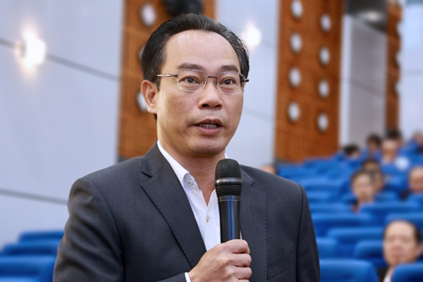 Hiệu trưởng Bách khoa lo lắng 