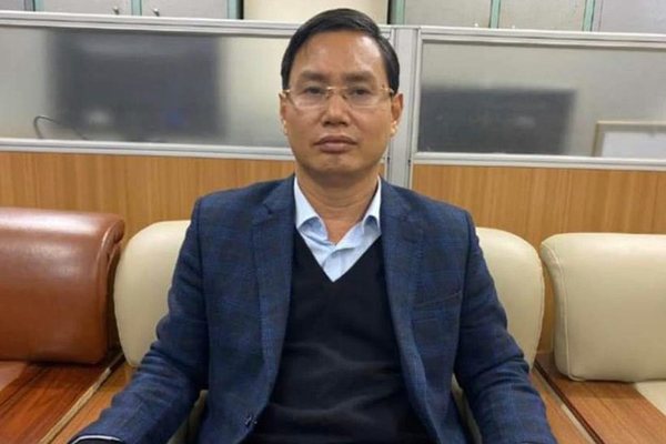 Chánh Văn phòng Thành ủy HN Nguyễn Văn Tứ bị tạm đình chỉ sinh hoạt đảng