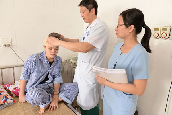 Doctors bring smiles to patients with horrible burns