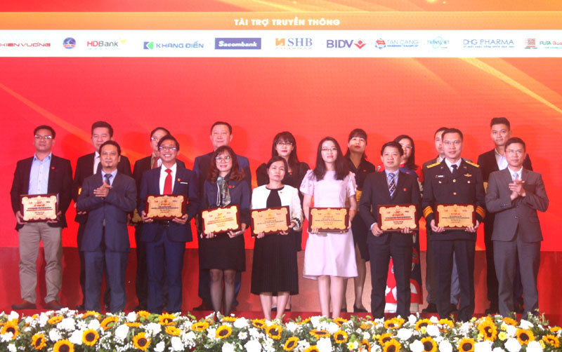Top 500 DN lớn nhất Việt Nam, cống hiến vì sự thịnh vượng đất nước
